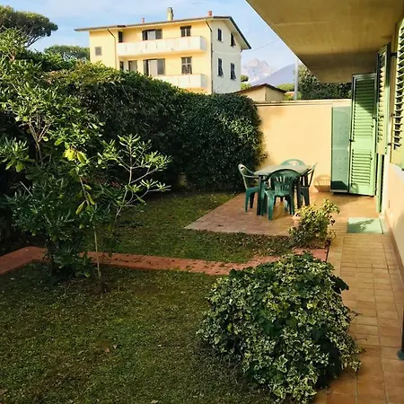 Il Mare Daire Massa (Tuscany)